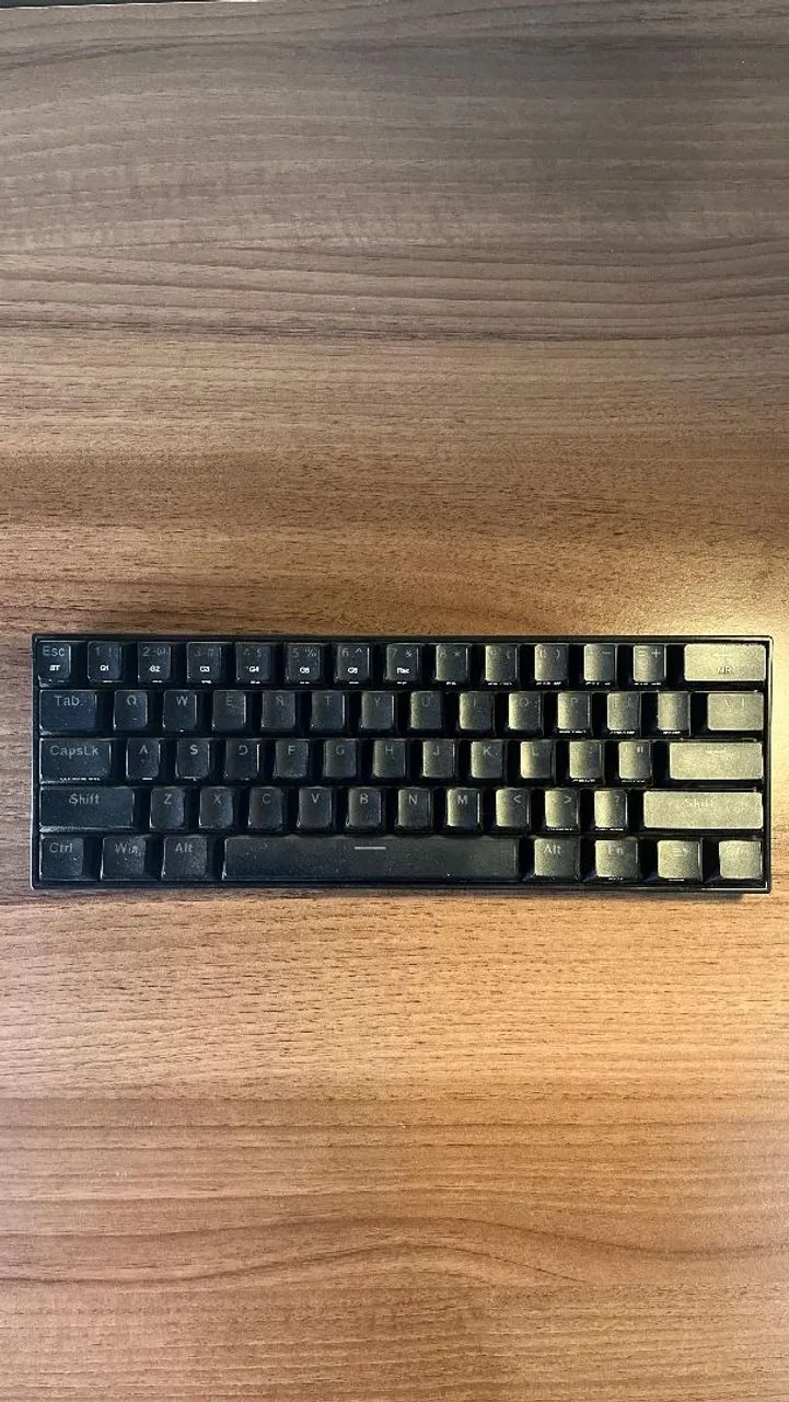 Teclado gamer 60% redragon Draconic  - Foto 2