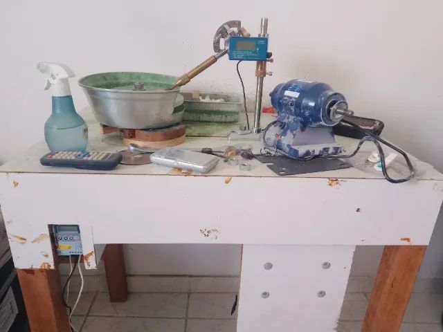 Mesa de lapidação 