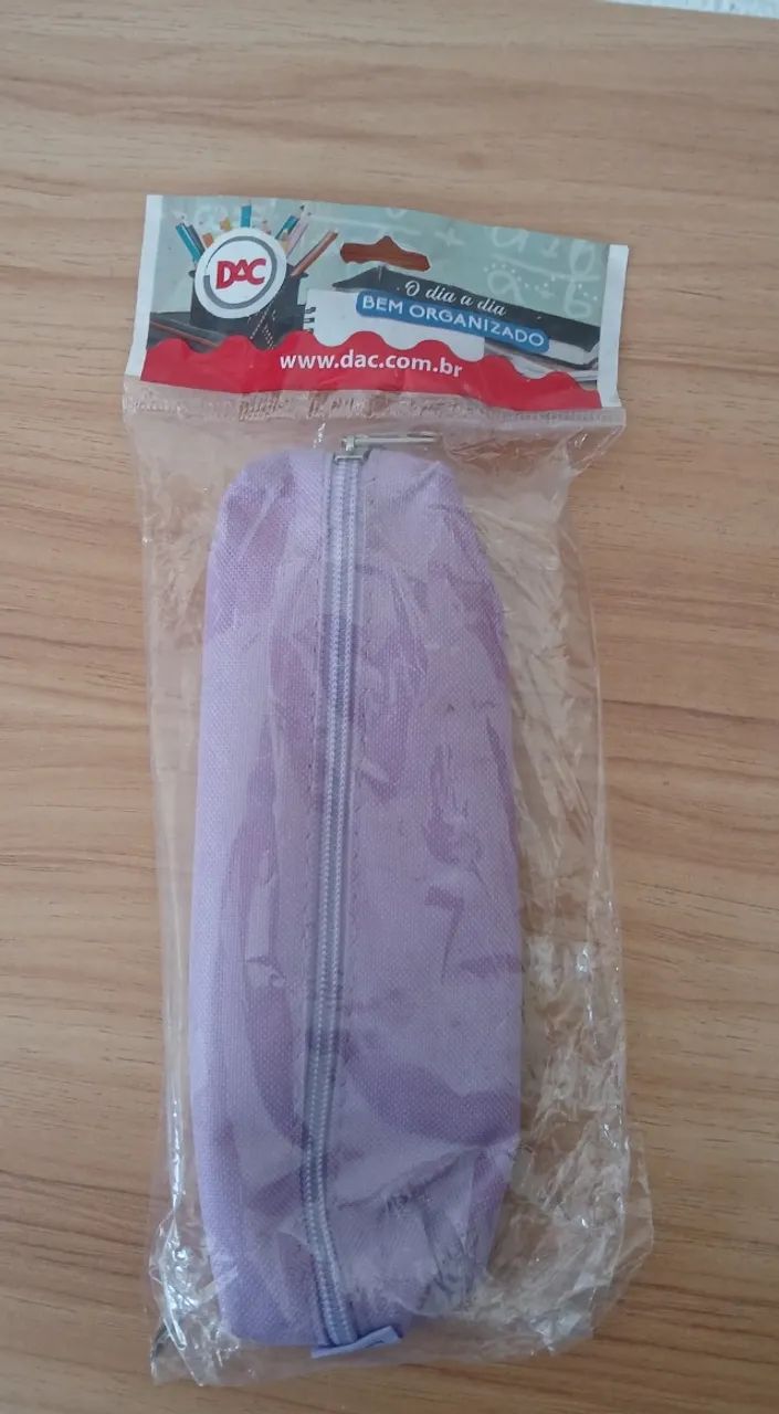 Estojo Escolar Lilás DAC Tam M - Simples e Prático