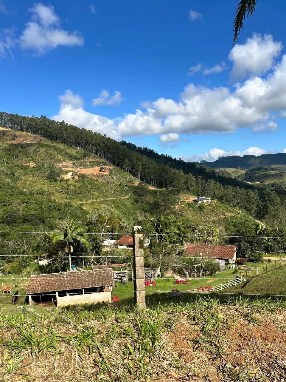 Vende-se terreno em condomínio 