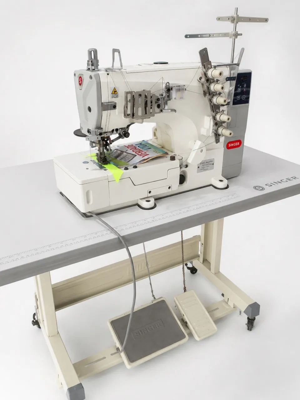 Máquina galoneira Direct drive