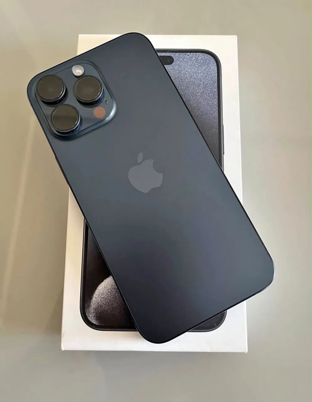 Vendo IPhone 15 Pro Max  - Foto 2