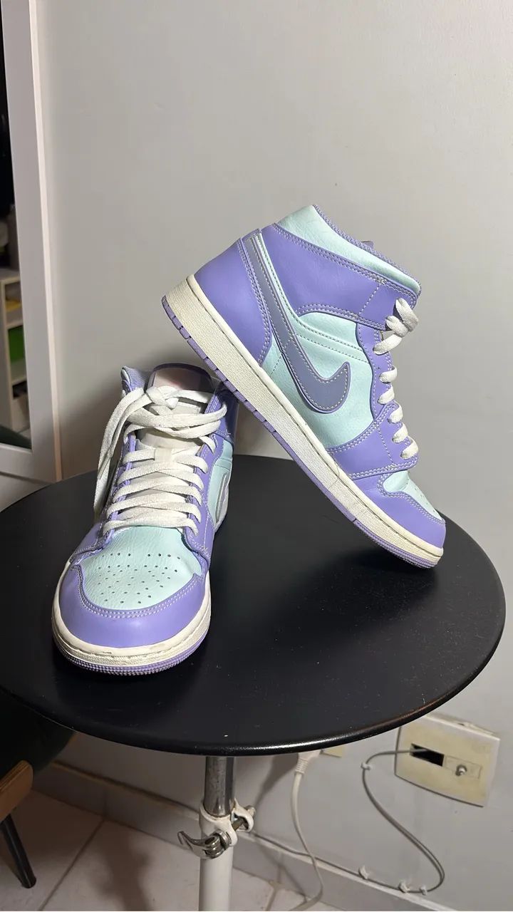 Air Jordan 1 Mid Purple Artic Punch