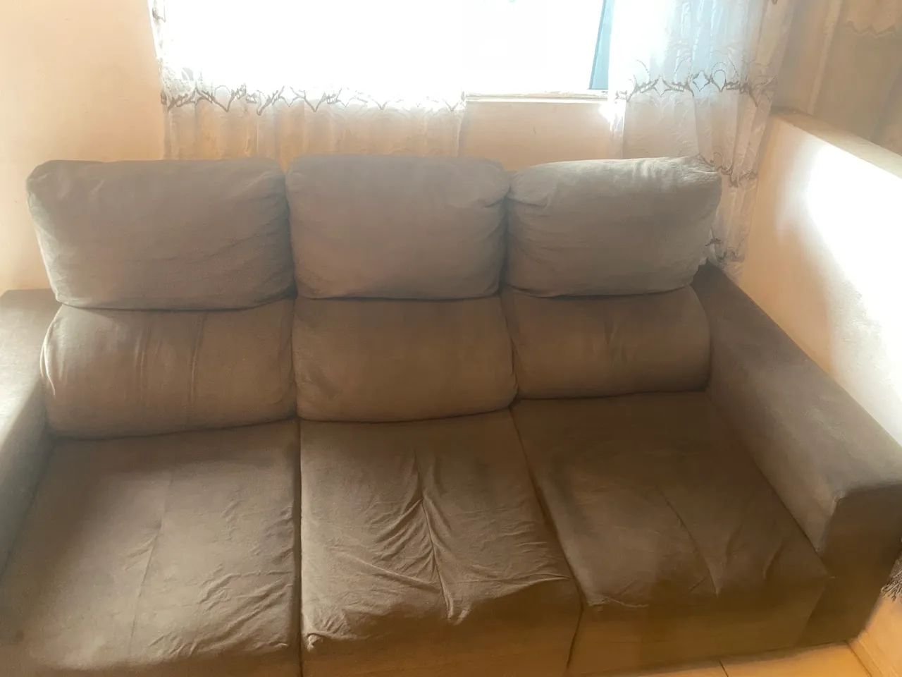 Vendo sofá retrátil marrom - Foto 2
