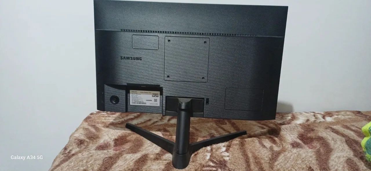 Vendo um monitor Samsung T350 de 24 polegadas com tela IPS Full HD - Foto 2