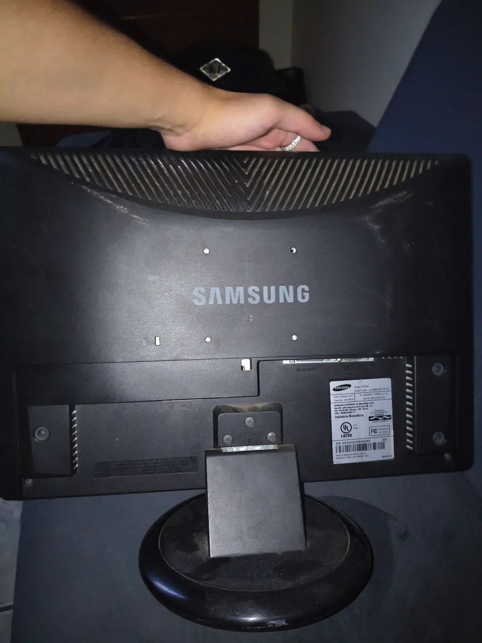 Monitor 19 polegadas em ótimo estado  - Foto 2