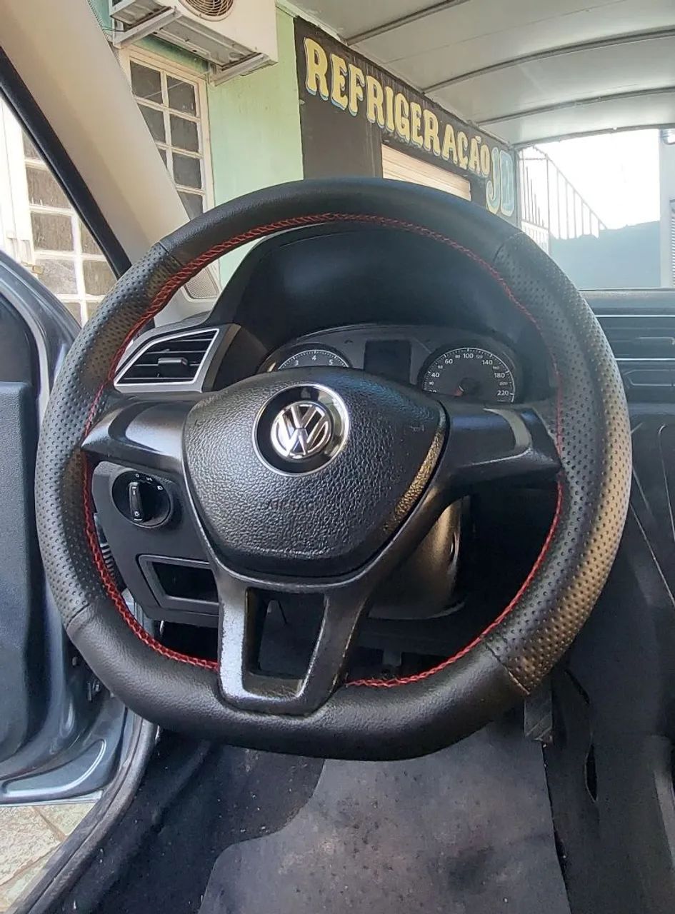 Costura artesanal no volante  - Foto 3