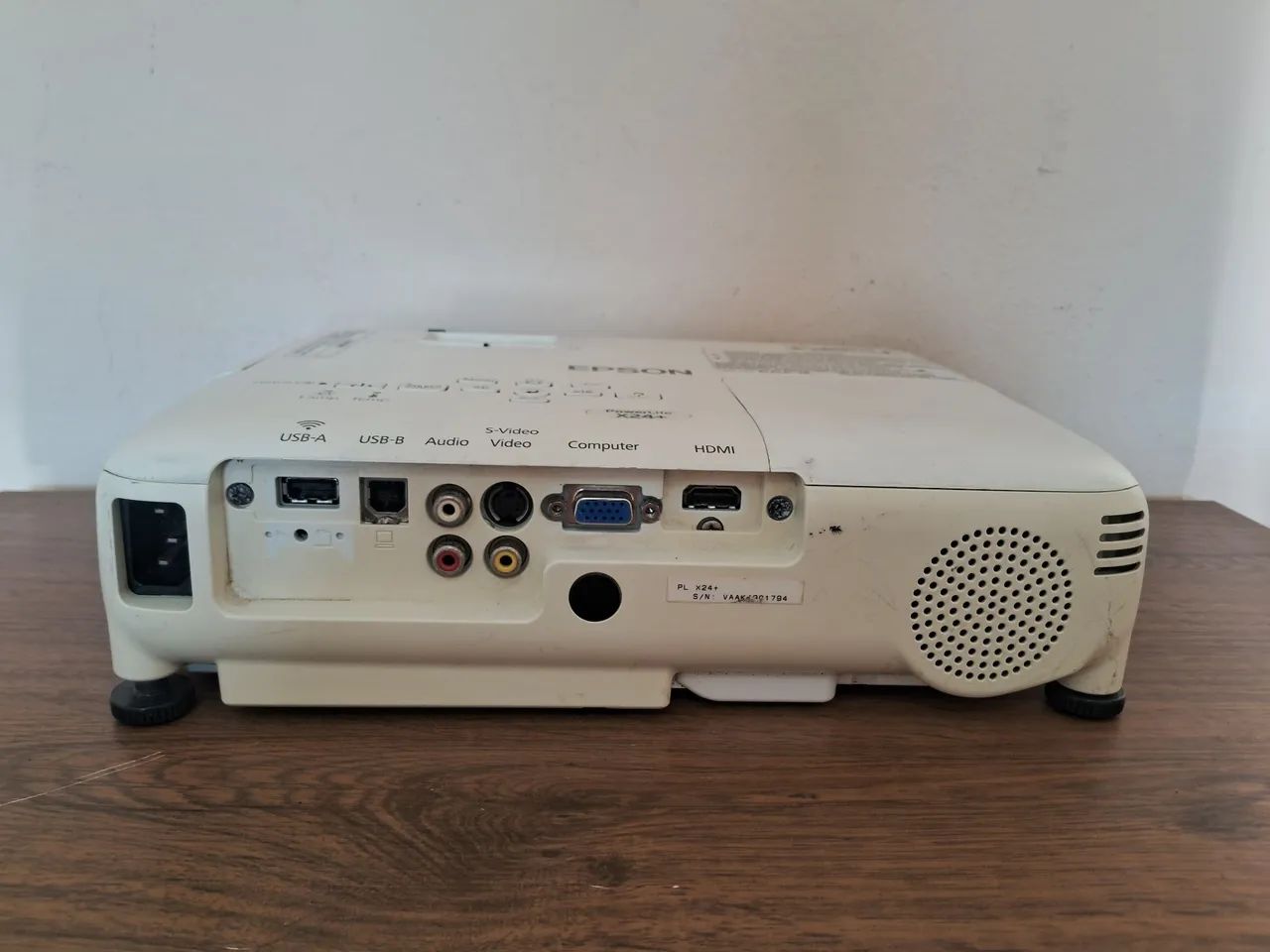 Projetor  Epson  X24  (sem HDMI) - Foto 3