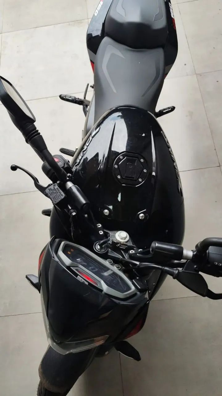 Bajaj Dominar 160 - Foto 3