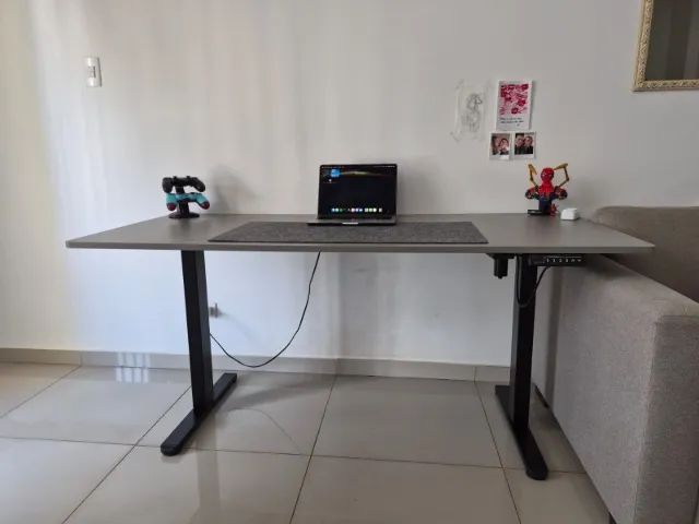 Mesa com Regulagem de Altura Elétrica Comfy ErgoLift - Foto 2