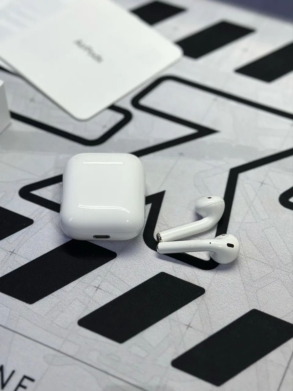 Apple AirPods 2° Geração (Com detalhe) - Celulares e Smartphones