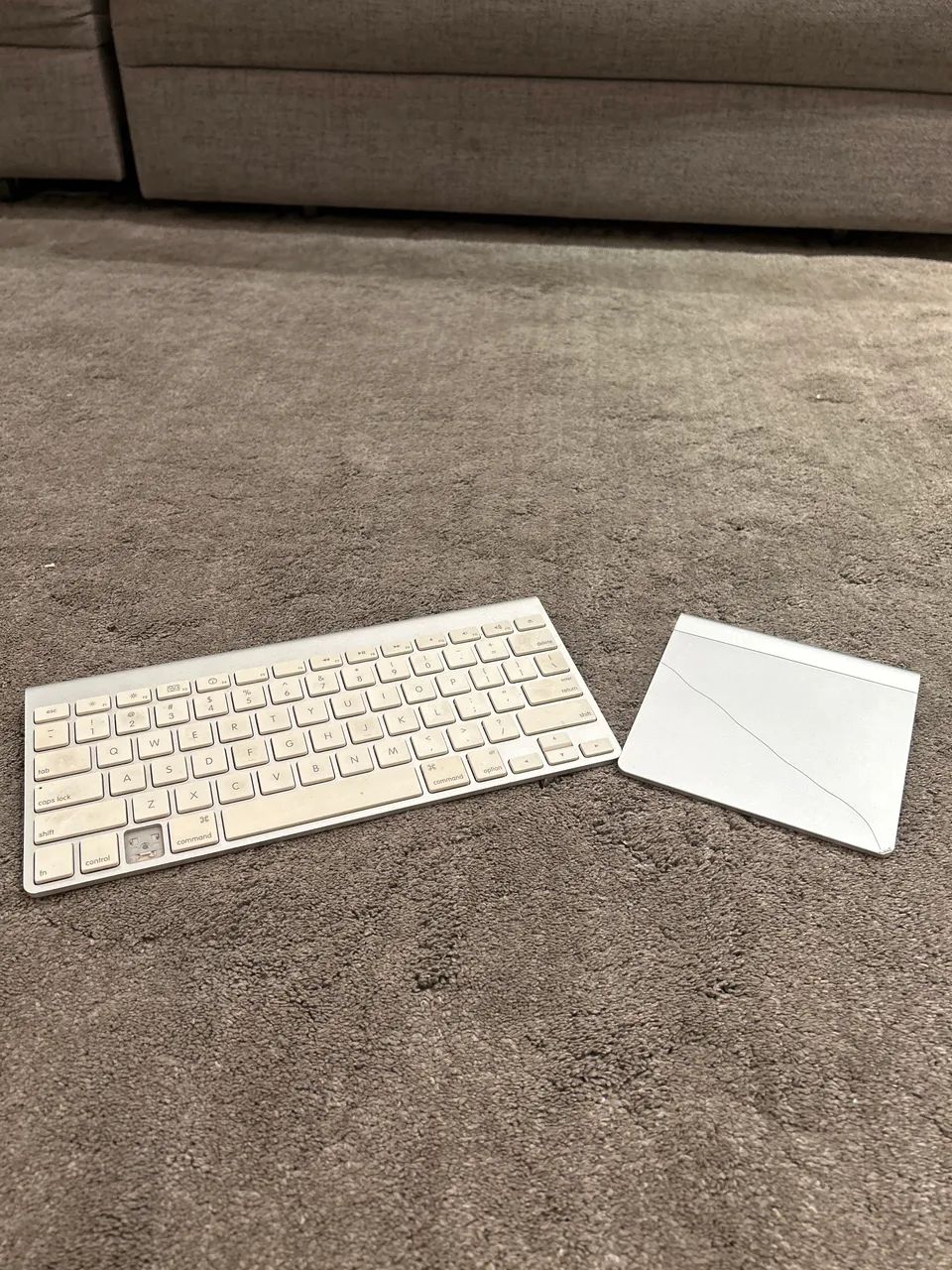 Computador Apple Mac Mini A1347-(Inclui teclado e touch pad