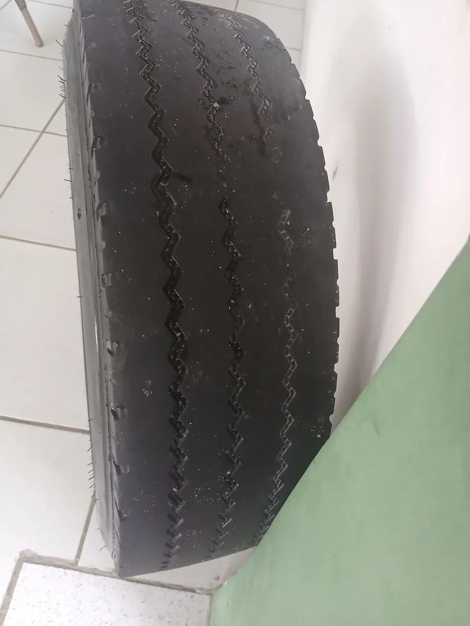 Pneu Aro 17.5 para caminhão  - Foto 2