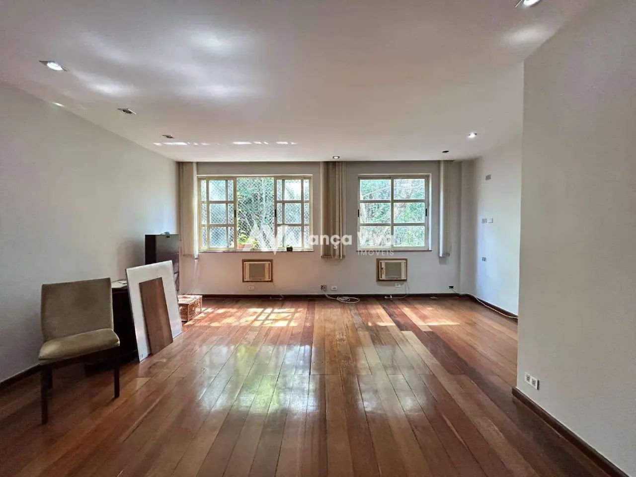 Laranjeiras | Apartamento 3 quartos, sendo 1 suite