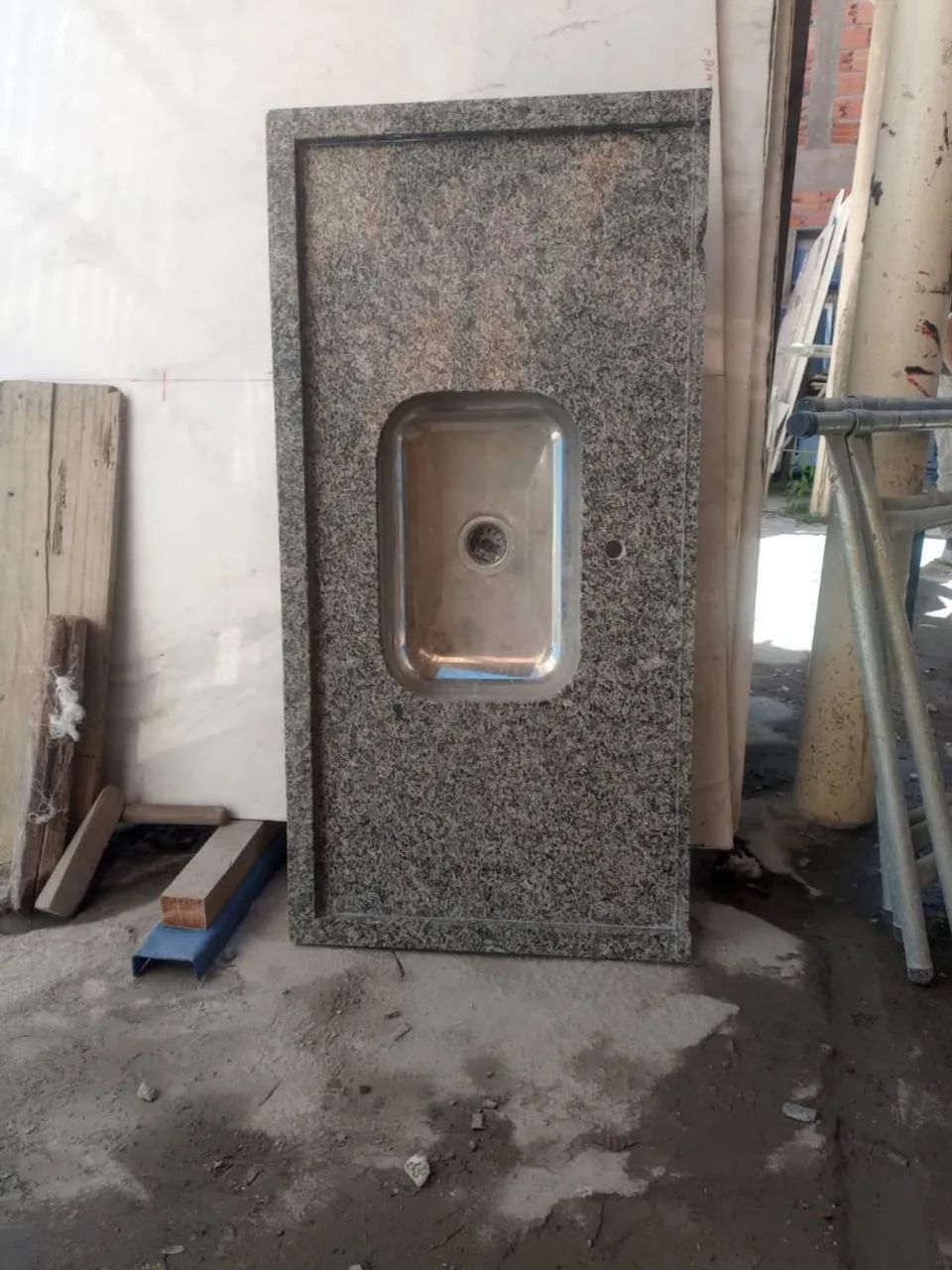 Vendo pia de mármore