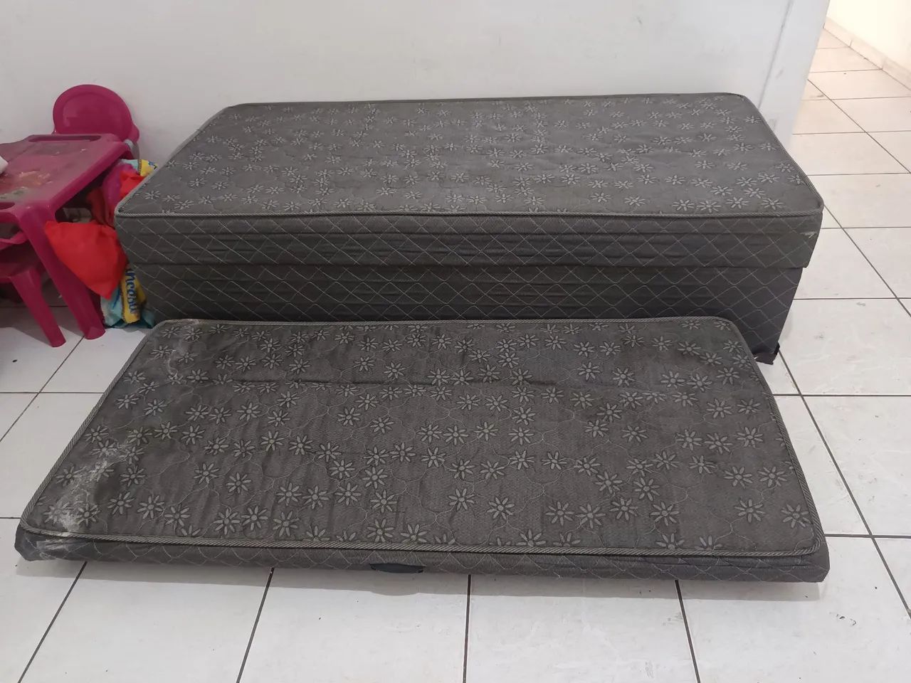 Cama box baú + cama auxiliar solteiro