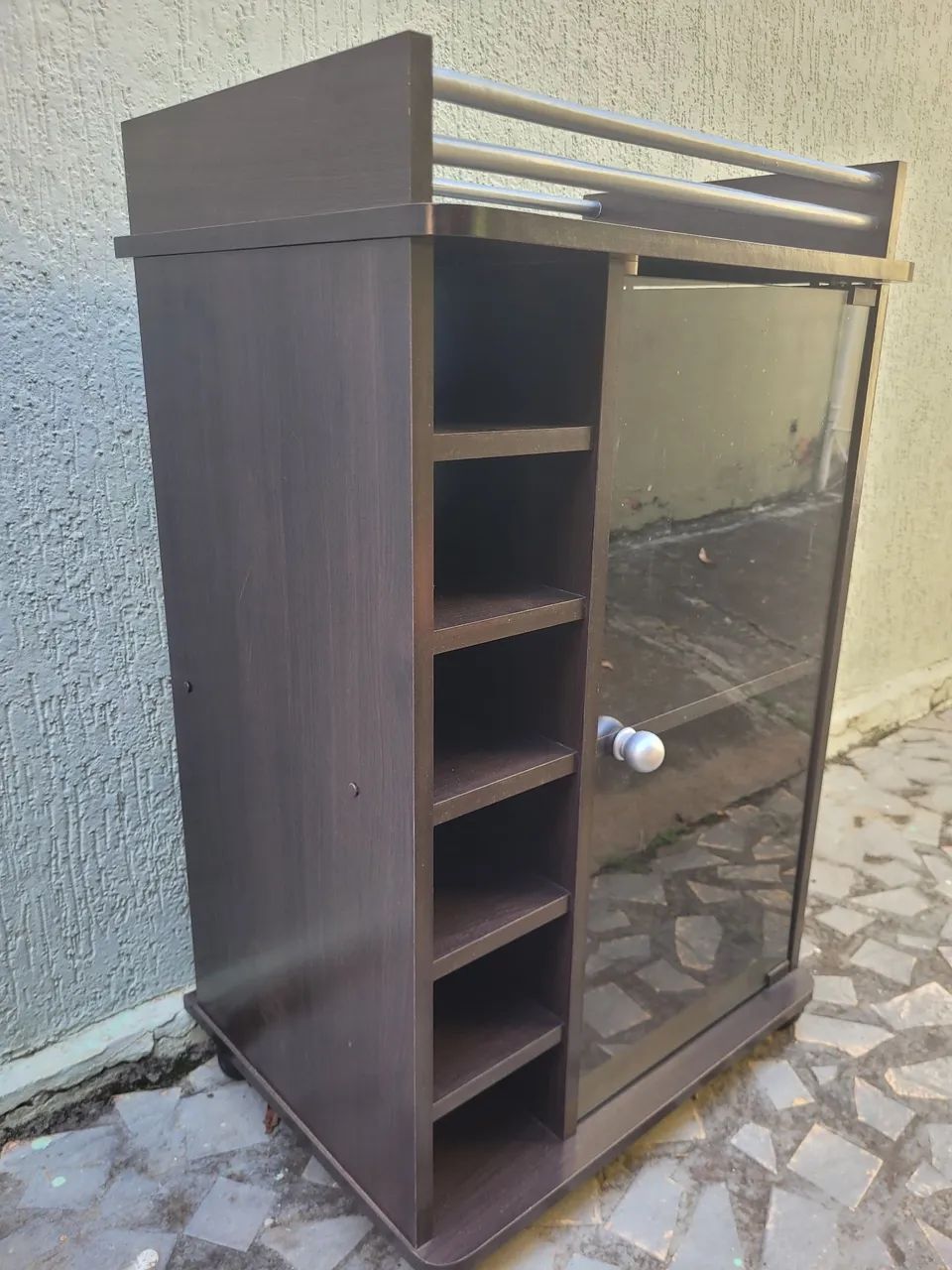 Barzinho de bebidas e taças  - Foto 4