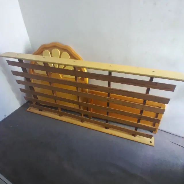 Cama de Solteiro em Madeira Maciça Cabeceira Sol Nascente Vintage - Foto 3