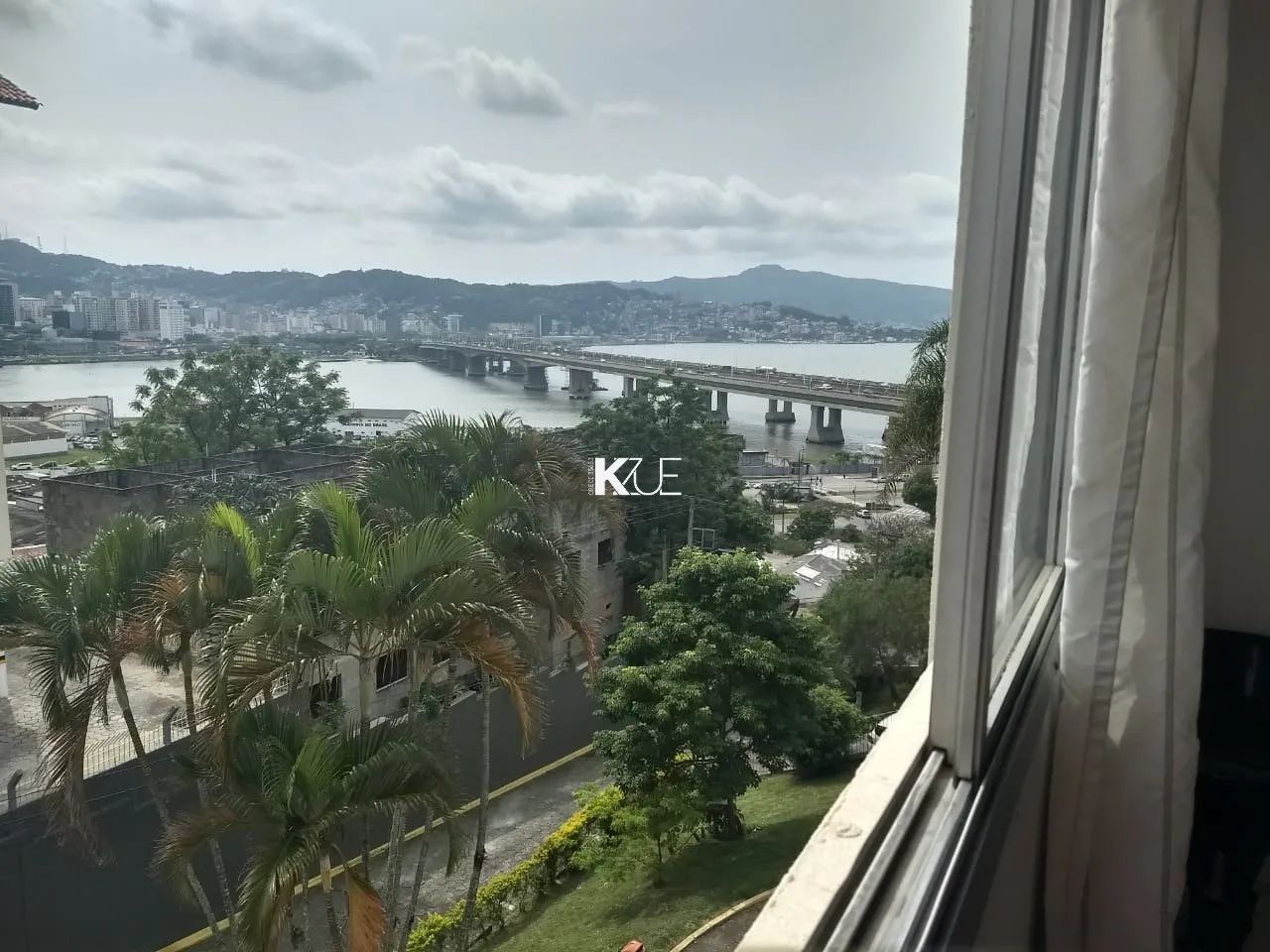 Apartamento à venda com 3 quartos no bairro Estreito em Florianópolis! - Foto 2