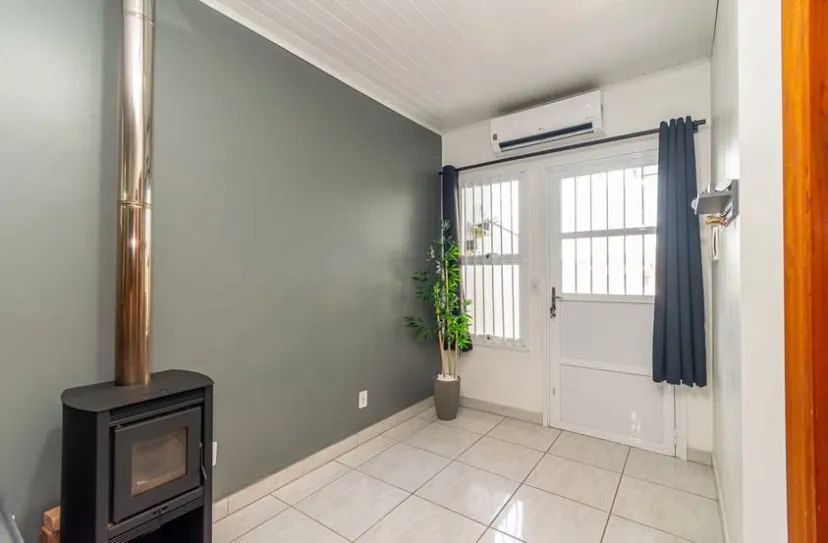 VENDE - SE CASA NA CIDADE NOVA SC - Foto 2