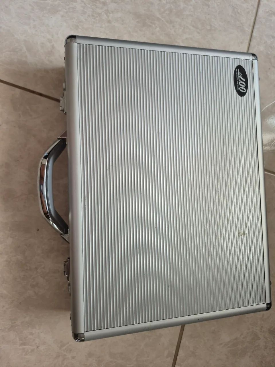 Maleta com DVD do 007 - DVD, Blu-Ray e Vídeo Cassete - Vila