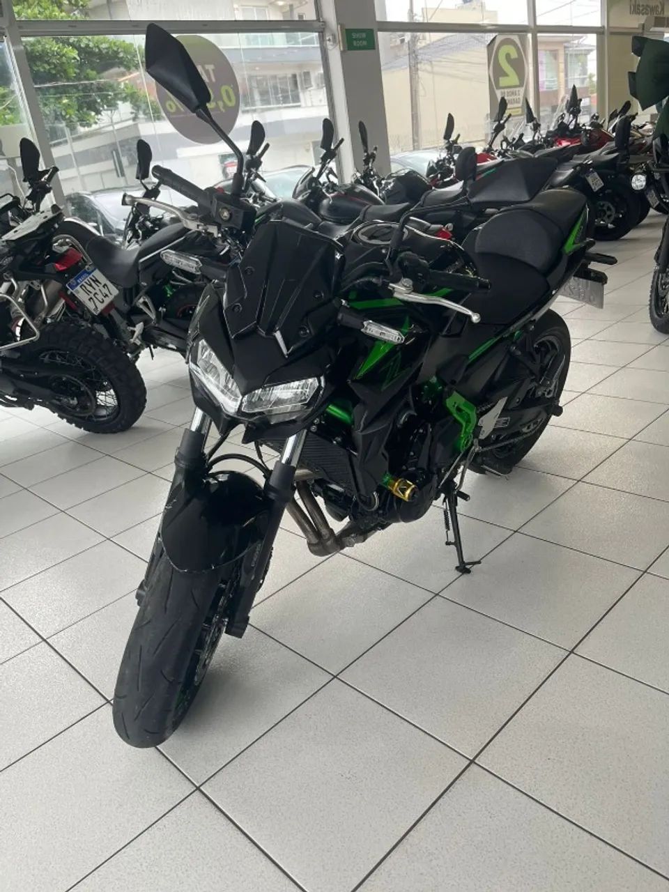 KAWASAKI Z650 2025 - Foto 5