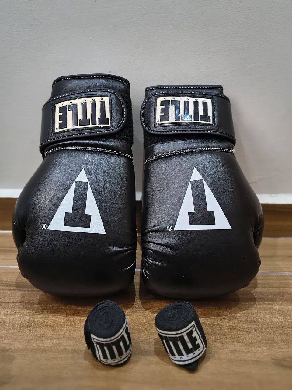 Luvas de boxe TITLE + Bandages elásticas