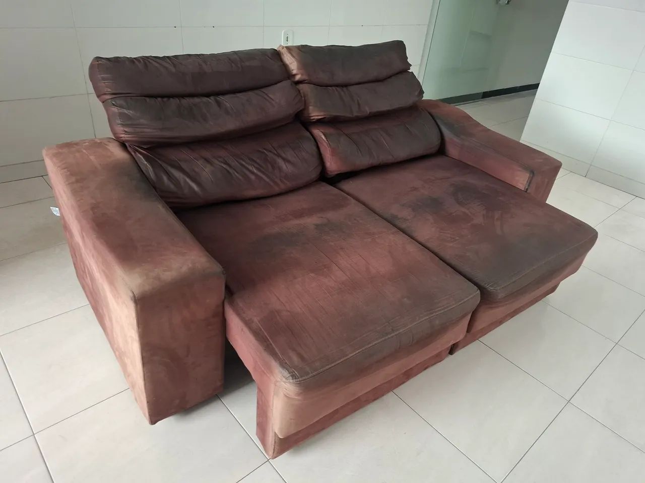 Vendo ou troco um sofá Retrátil 