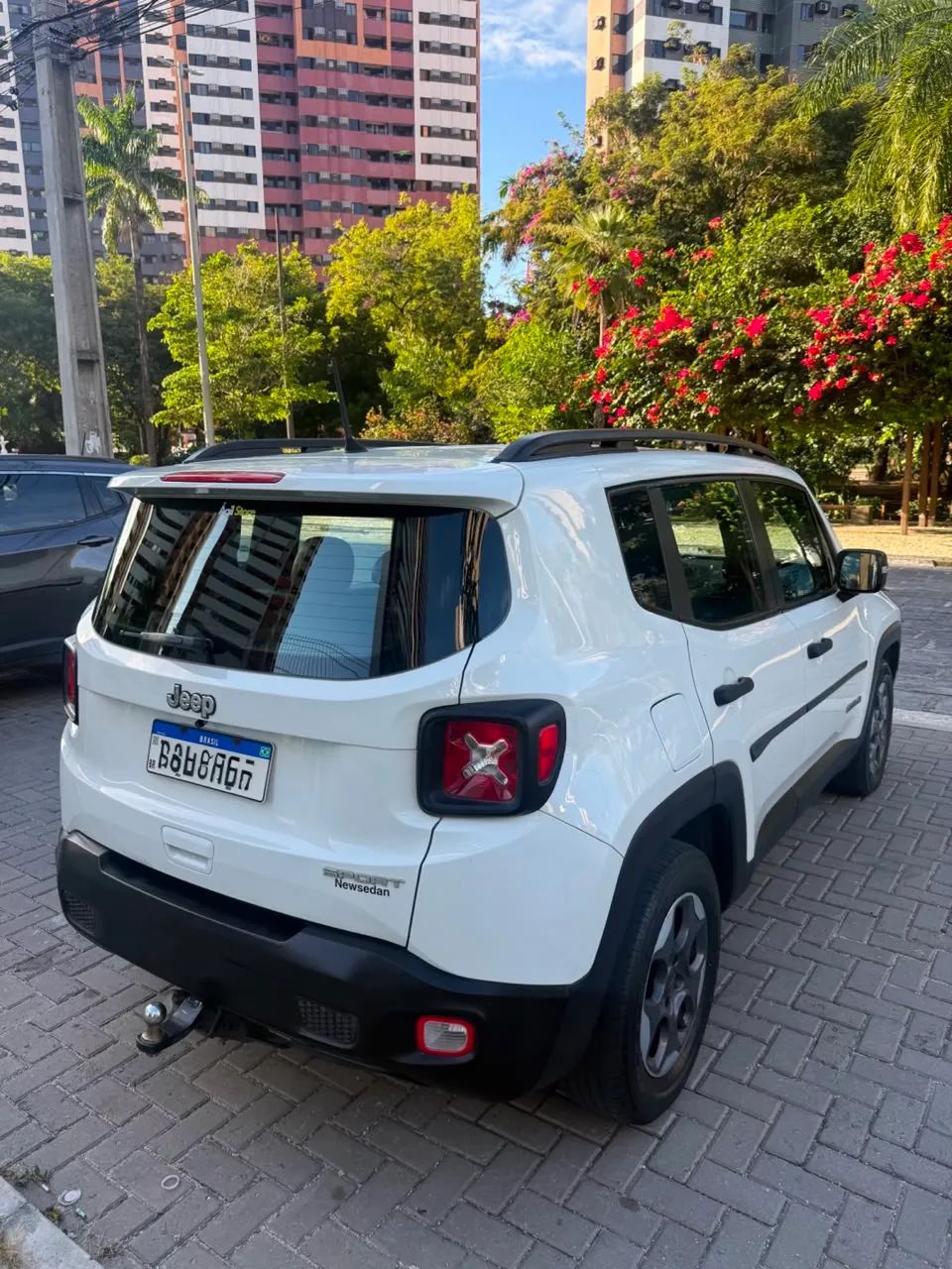 Renegade 1.8 Automático 2020 - Foto 5