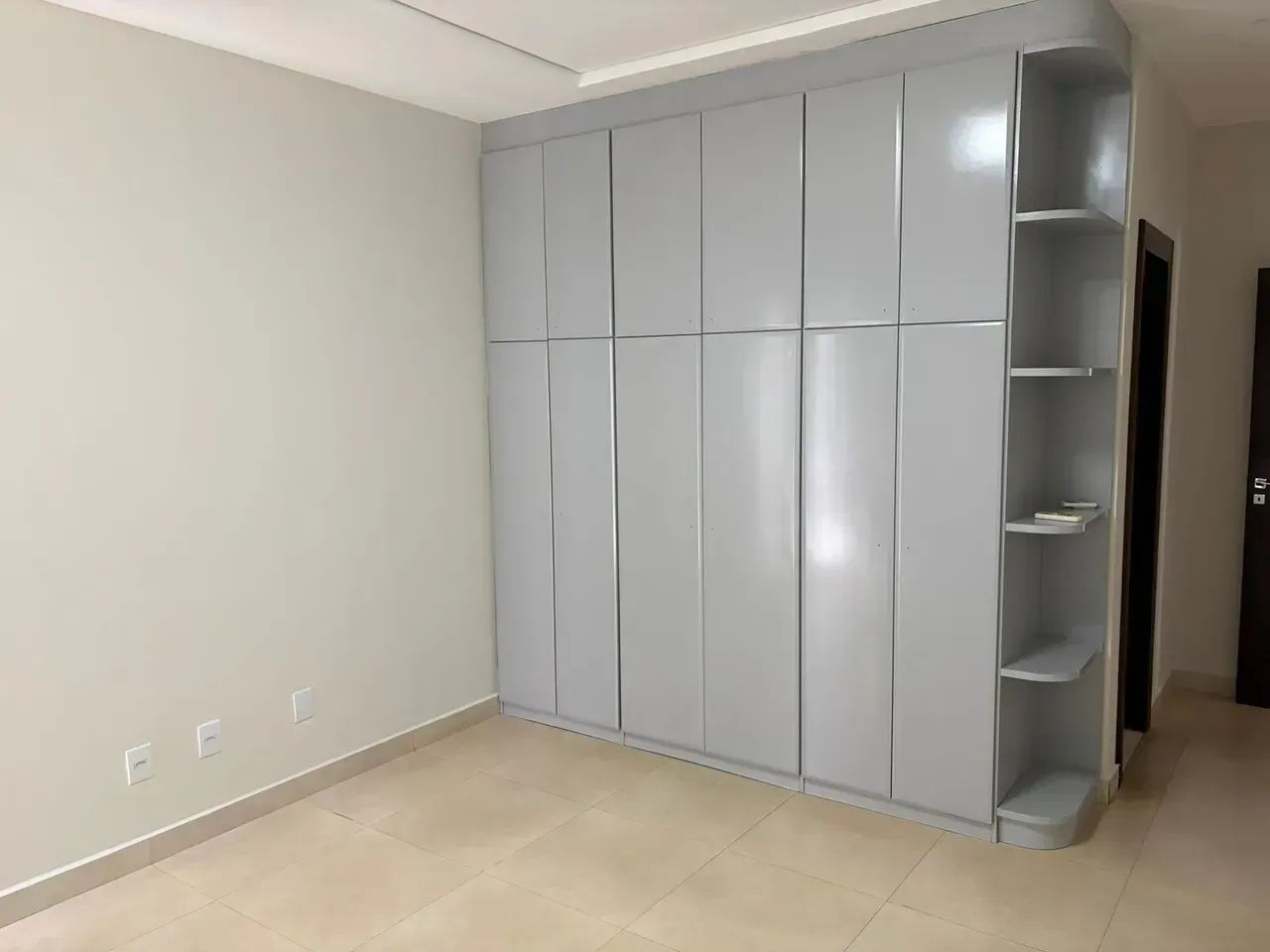 ALUGA  CASA NO CONDOMÍNIO ALPHAVILLE 1 - Foto 5