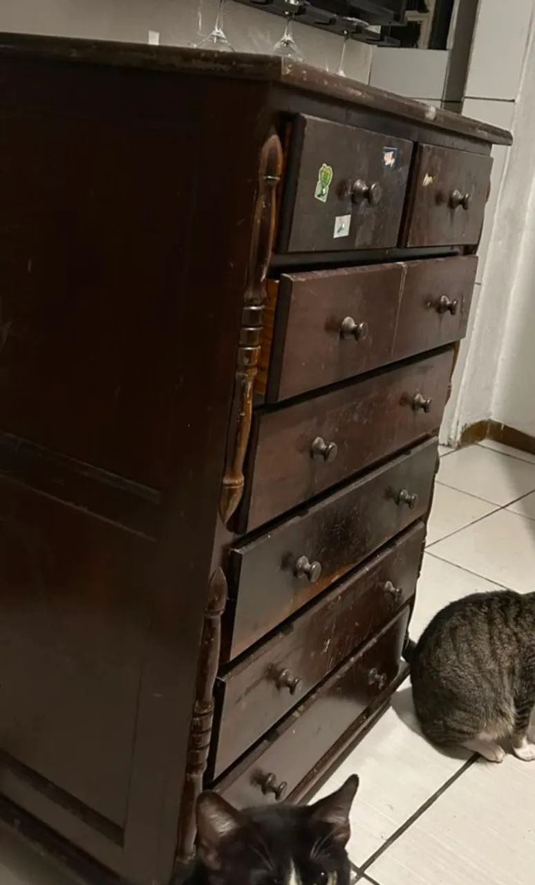 CÔMODA ANTIGA PARA RESTAURAÇÃO  - Foto 2