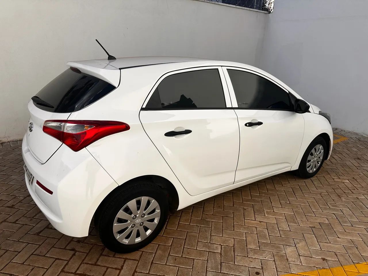 Hyundai HB20 Comf./c.plus/c.style 1.0 Flex 12V 2016 - Foto 3