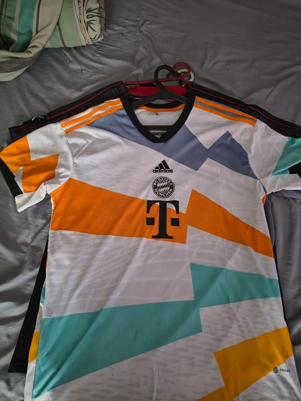 6 Camisetas de Time - Tailandêsas -Tamanho G - Foto 3