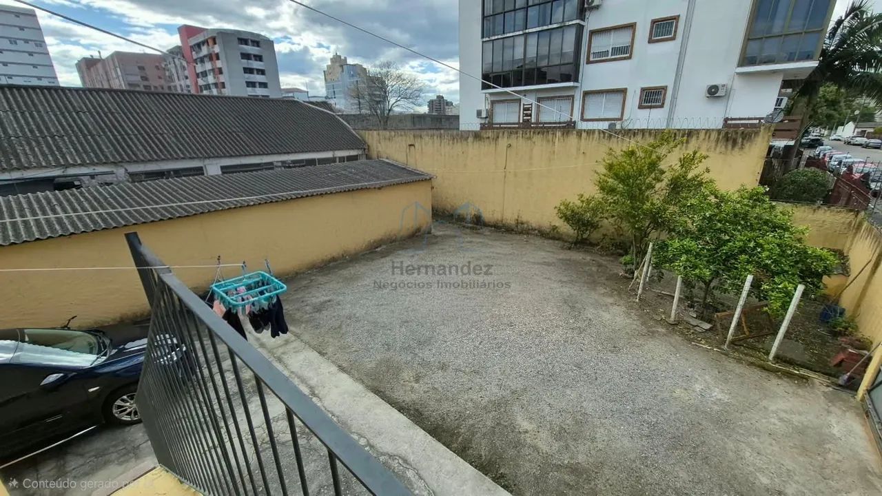 Imóvel amplo no Centro  468 m² de área útil e excelente potencial comercial - Foto 2