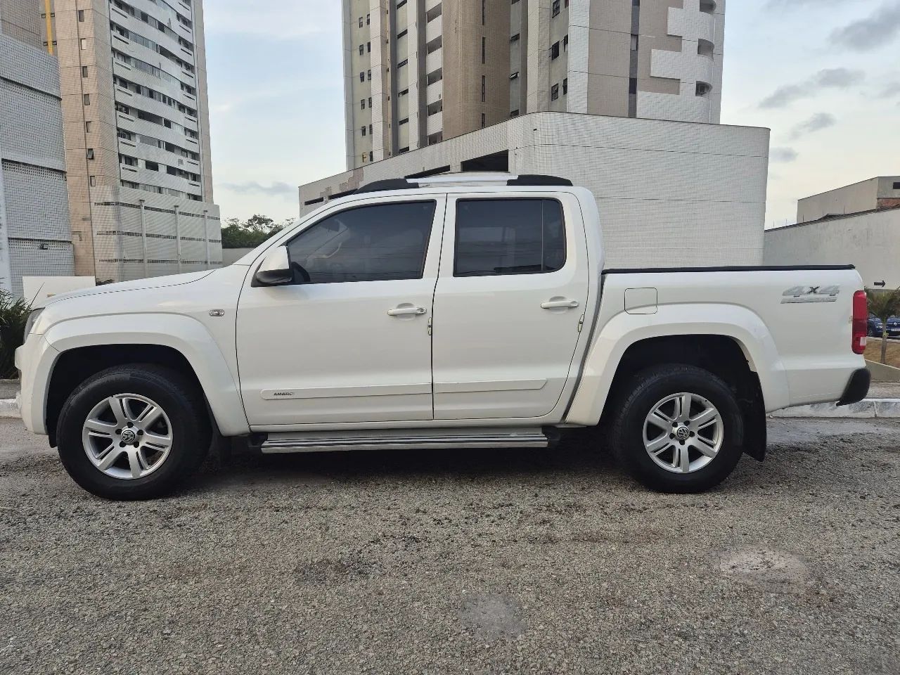 Volkswagen Amarok AMAROK Trendline CD 2.0 TDI 4X4 Dies Aut 2016