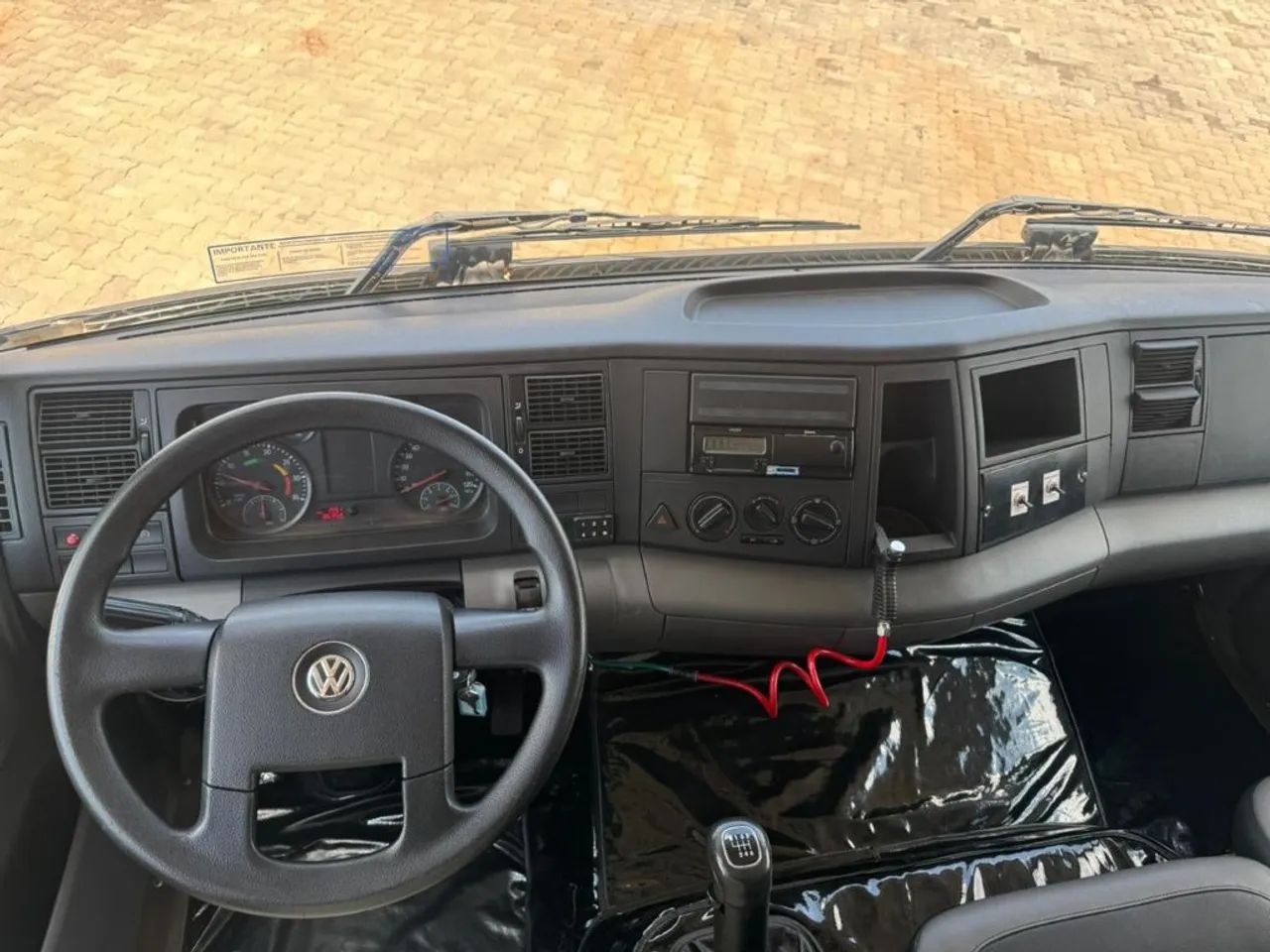 VW 14.190 4X2 2021 MUNCK 14 TONELADAS COM CABINE SUPLEMENTAR - Foto 6