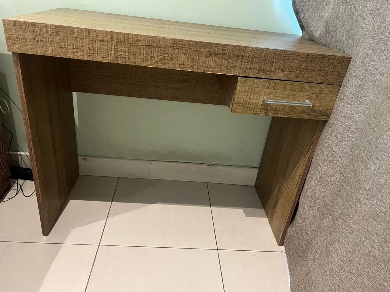 Mesa e cadeira de escritório  - Foto 2