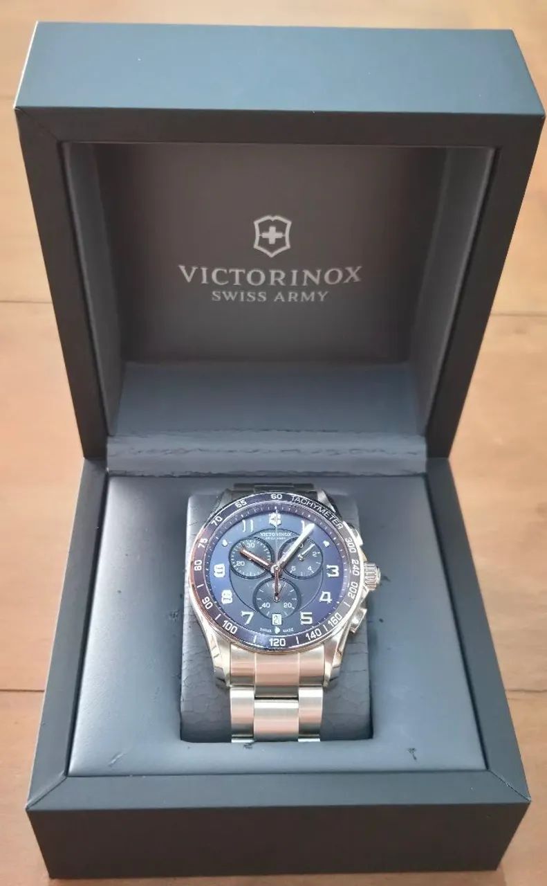 RELÓGIO VICTORINOX IMPECÁVEL !!!