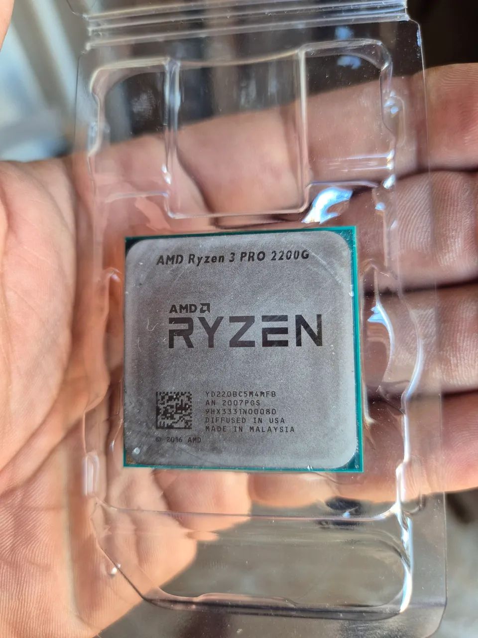 Processador ryzen 3 2200g PRO