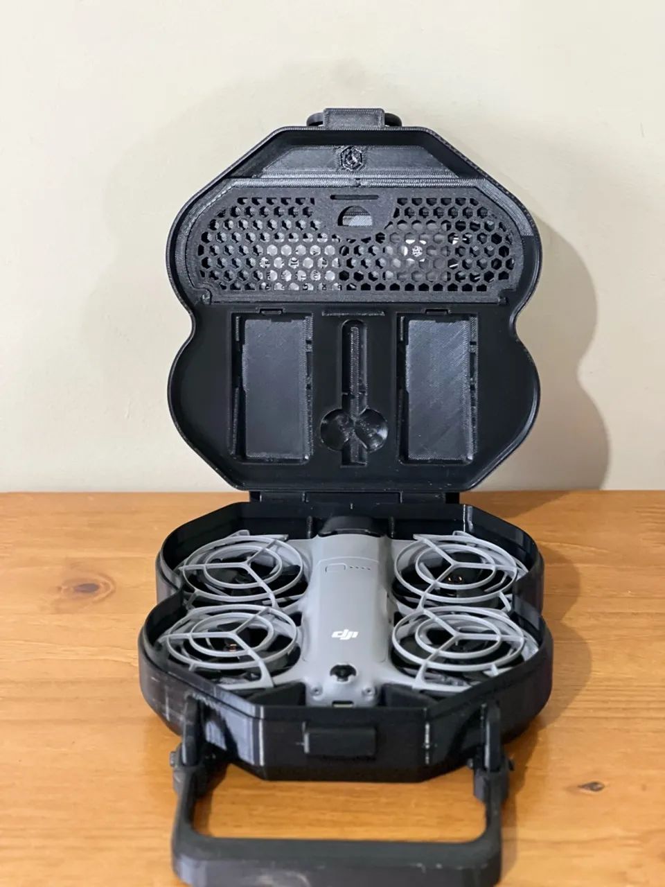 Drone DJI Neo 2 - Fly More Combo + Case rígido com alça - Foto 4