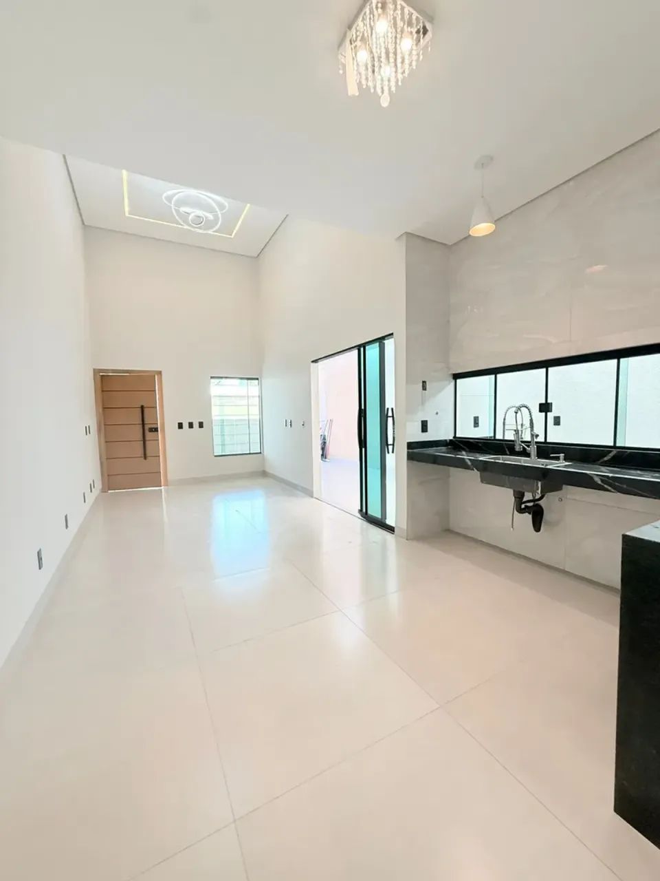 CASA NOVA COM 3 SUÍTES PLENAS PRÓXIMO ACADEMIA GAVIÕES - Foto 4