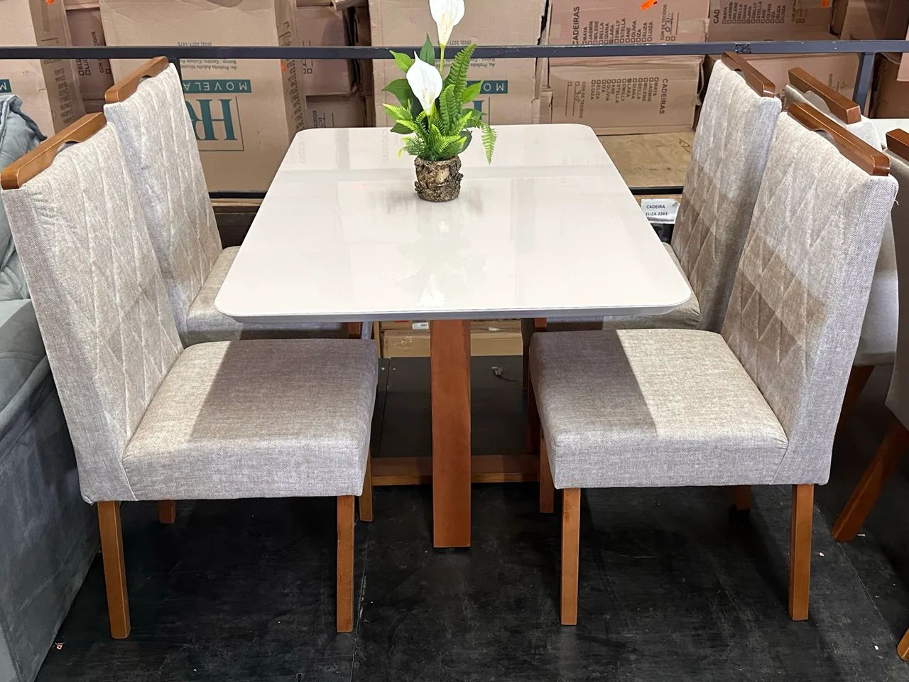 CONJUNTO MESA DE JANTAR COM 4 CADEIRAS - MEDIDAS 120x80 - Foto 5