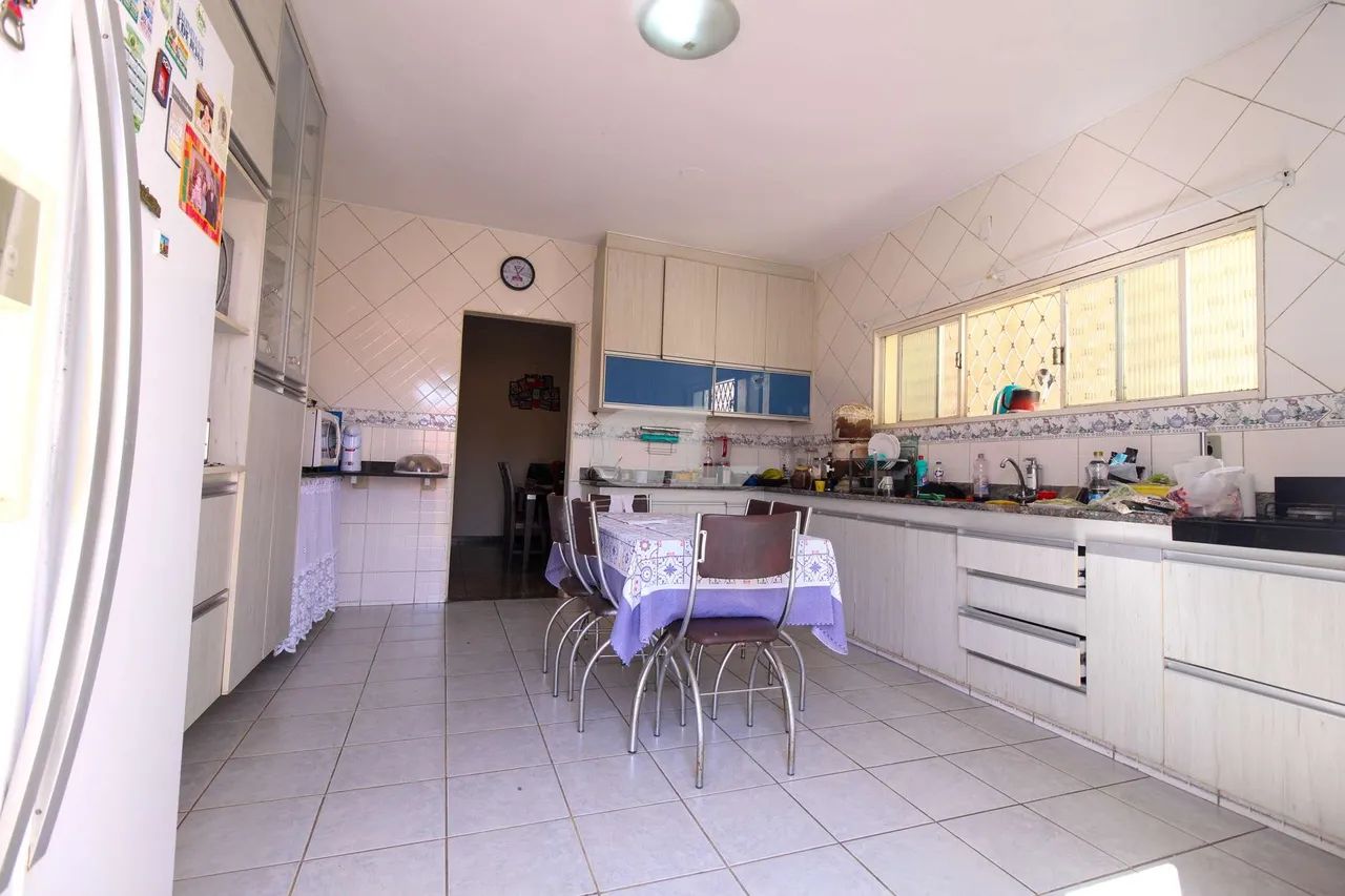 Casa, 5 quartos, 1 suite, 4 vagas - Foto 3