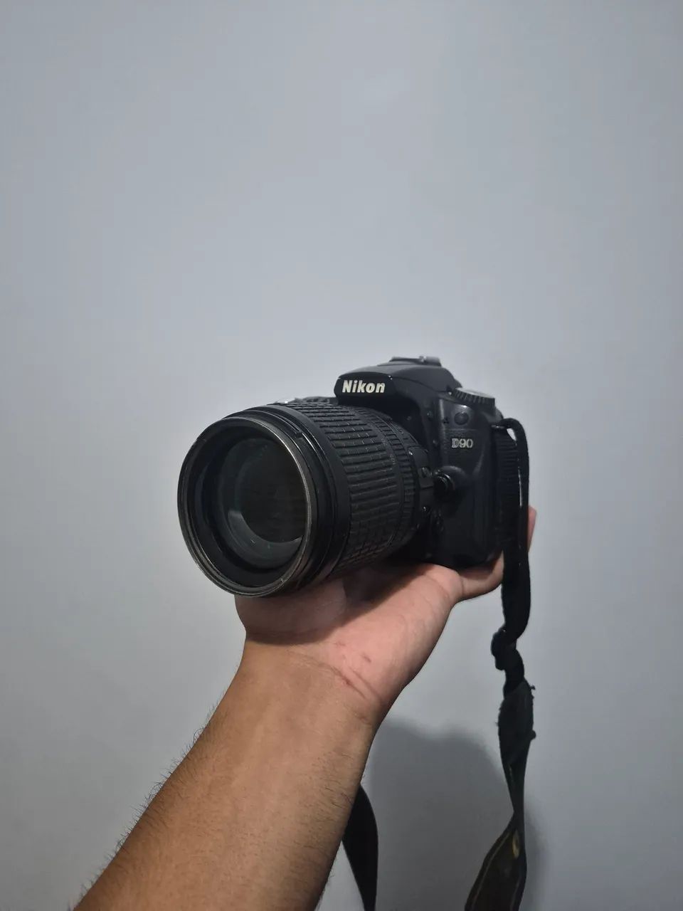 VENDO NIKON D90 USADA - Foto 2