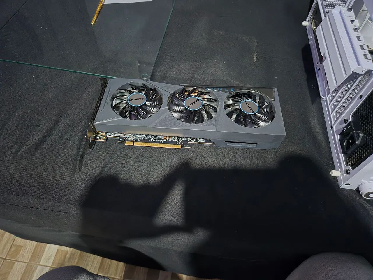 RX6600 8gb gigabyte eagle - Foto 3