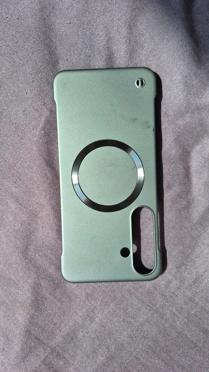 Capinha de Celular Magnética S24 Plus