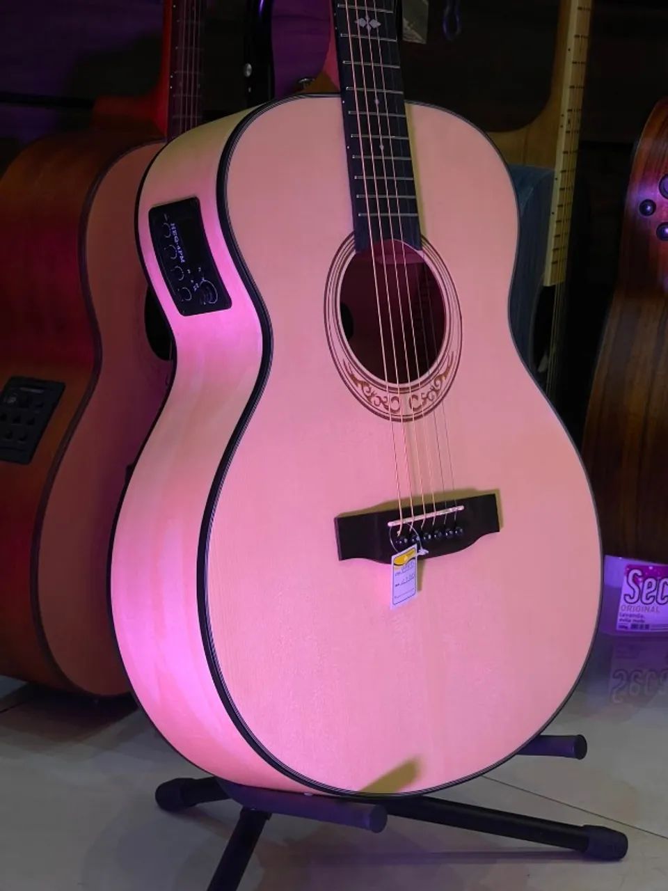 VIOLAO GONZALEZ CD805 NT