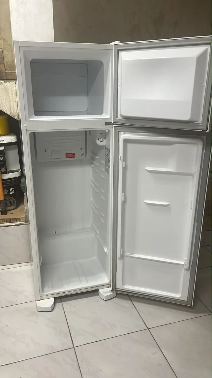 Geladeira eletrolux