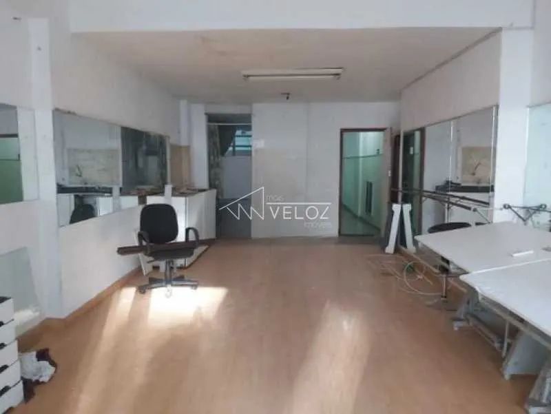Sala : / Comercial / Flamengo
