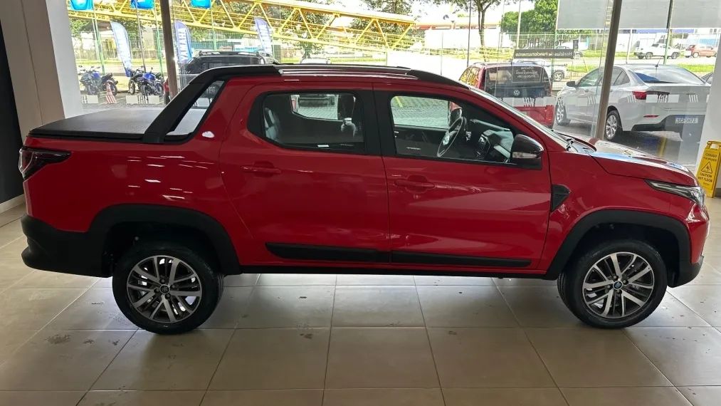 Fiat Strada Volcano 1.3 Flex 8V CD 2027 - Foto 4